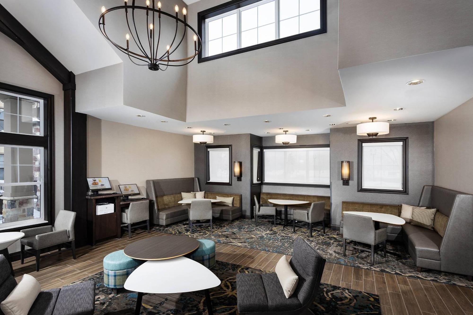 Residence Inn By Marriott Milwaukee Brookfield Dış mekan fotoğraf